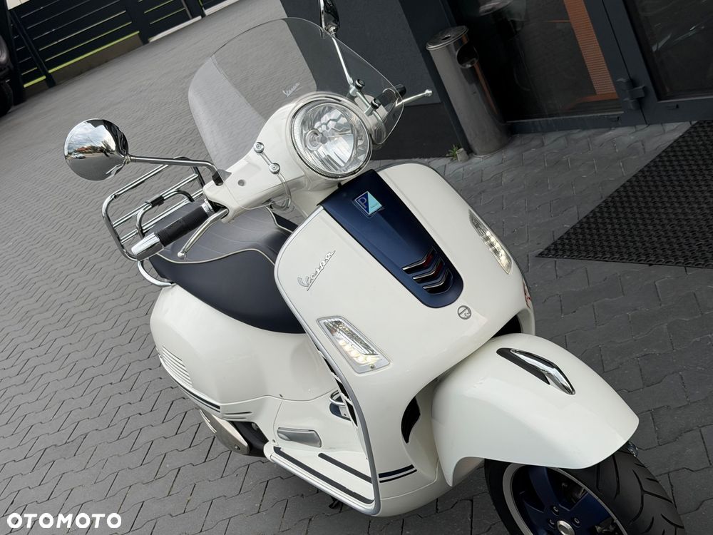 Vespa GTS - 20