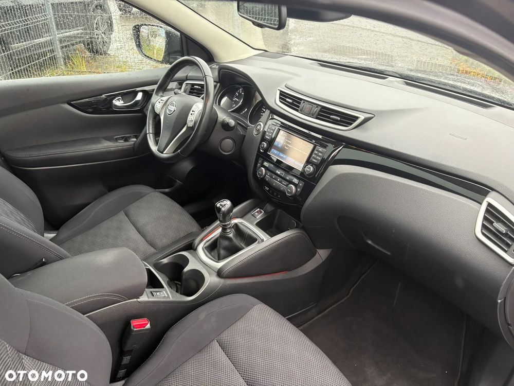 Nissan Qashqai 1.6 DIG-T Tekna - 25