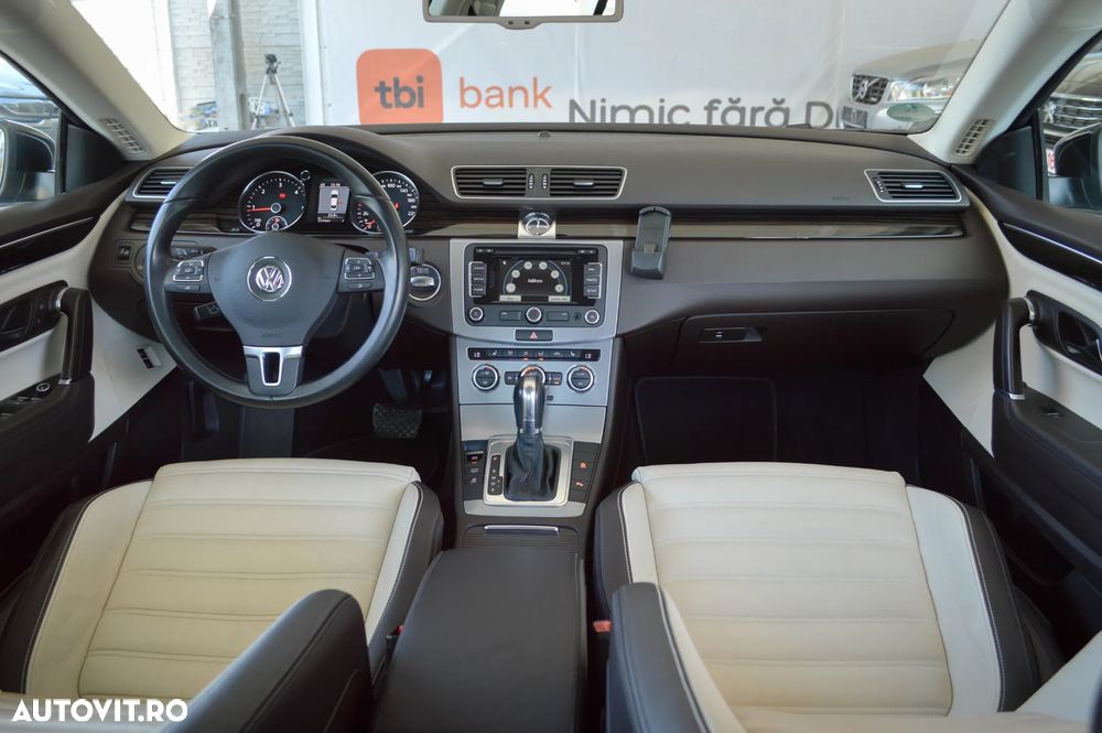 Volkswagen Passat CC 2.0 TDI BlueMotion Technology DSG Exclusive - 25