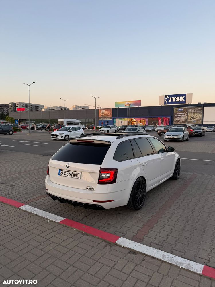 Skoda Octavia 1.8 TSI DSG Style - 4