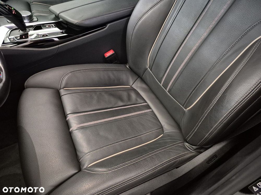 BMW Seria 5 530d xDrive mHEV M Sport sport - 14
