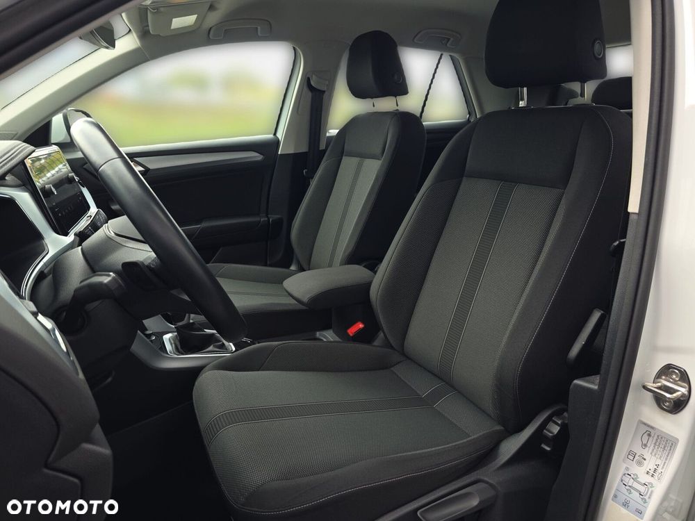 Volkswagen T-Roc - 10