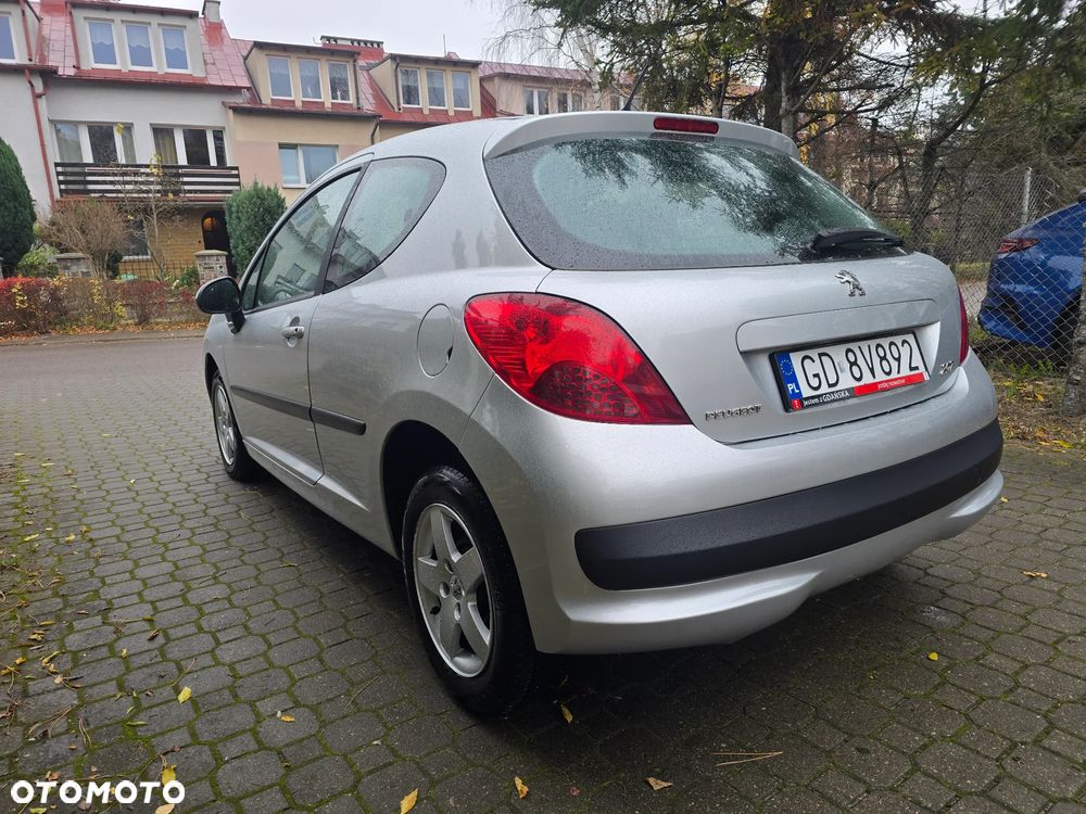 Peugeot 207 75 Urban Move - 7
