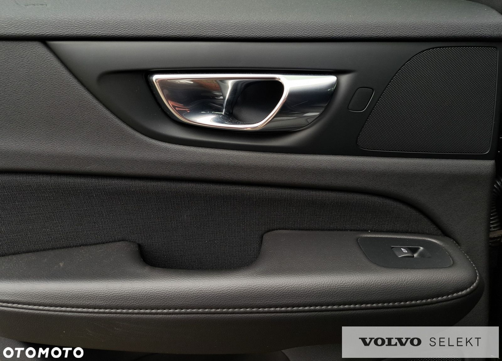 Volvo V60 Cross Country - 29