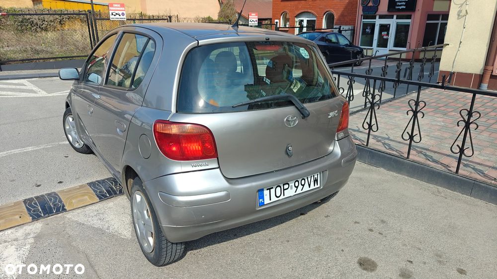 Toyota Yaris 1.4 D-4D Sol - 3