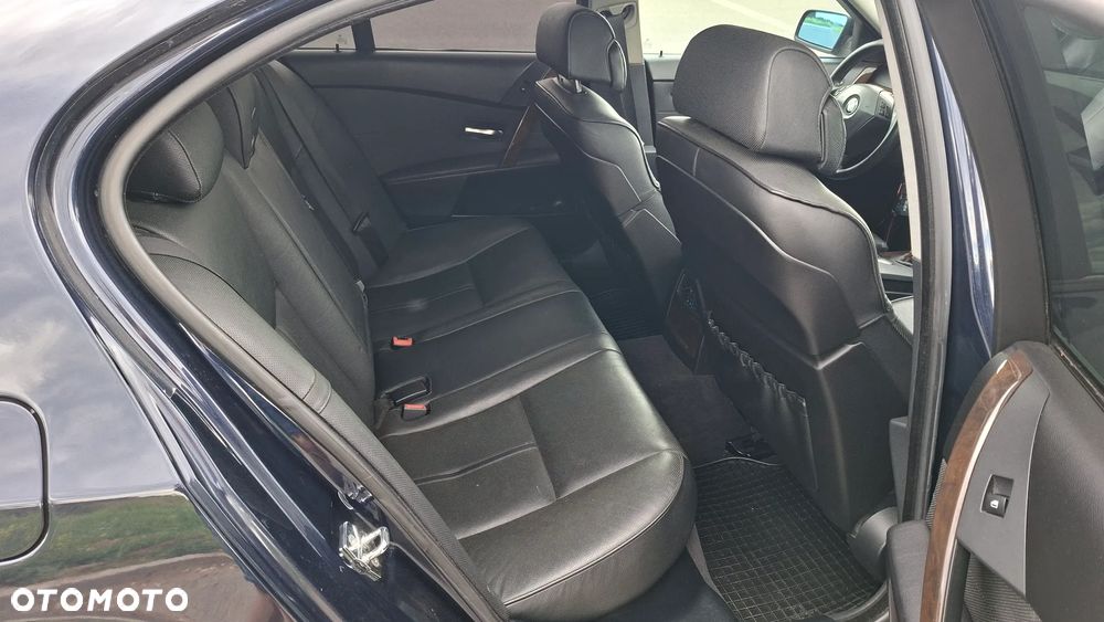 BMW Seria 5 - 17