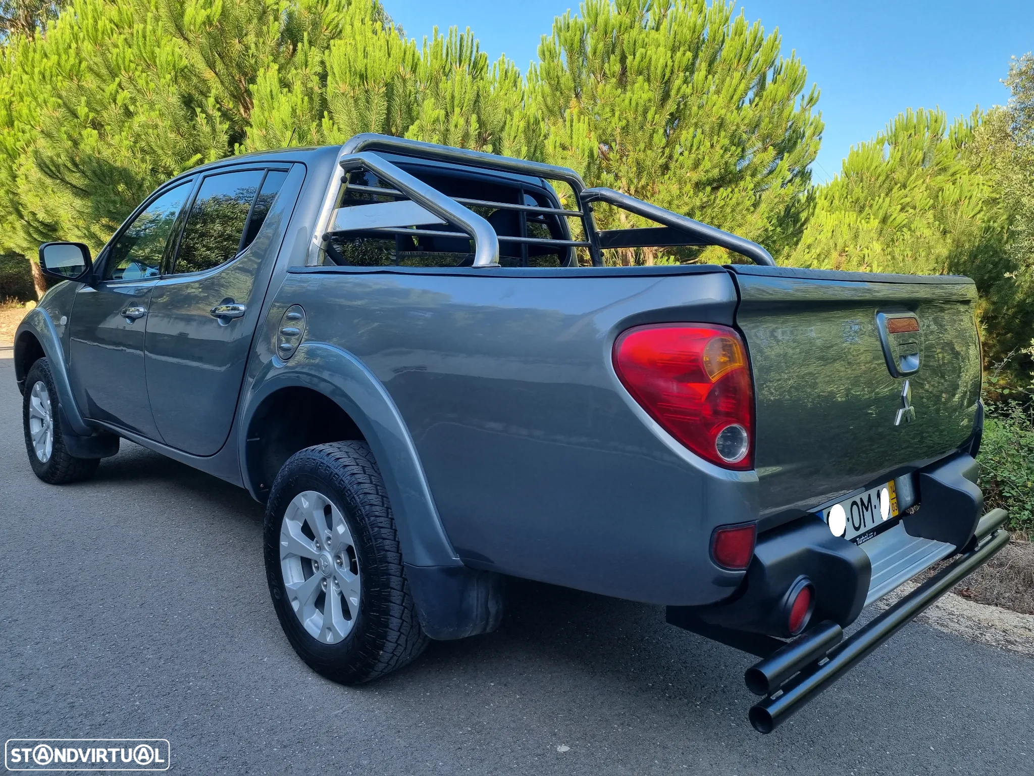 Mitsubishi L200 2.5 DI-D CD Invite AC CC 4WD - 5