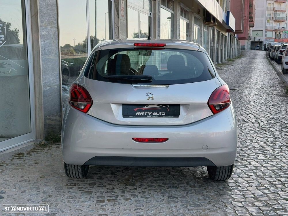 Peugeot 208 1.2 PureTech Style - 14
