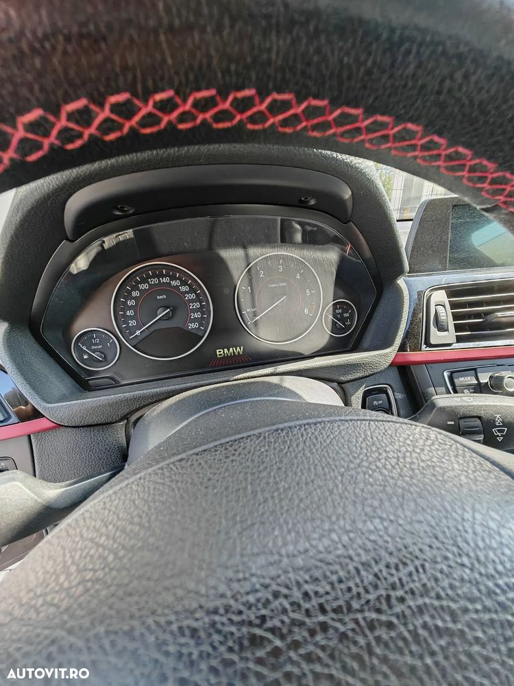 BMW Seria 3 320d Efficient Dynamic Edition Aut. - 37