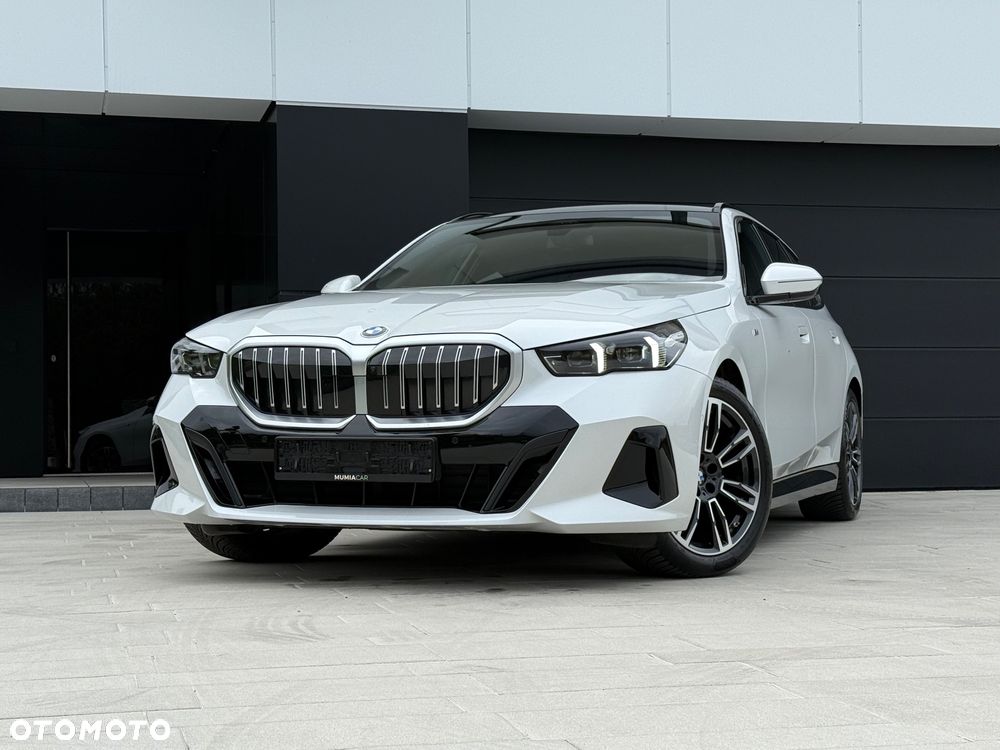 BMW Seria 5 520d xDrive Touring - 25