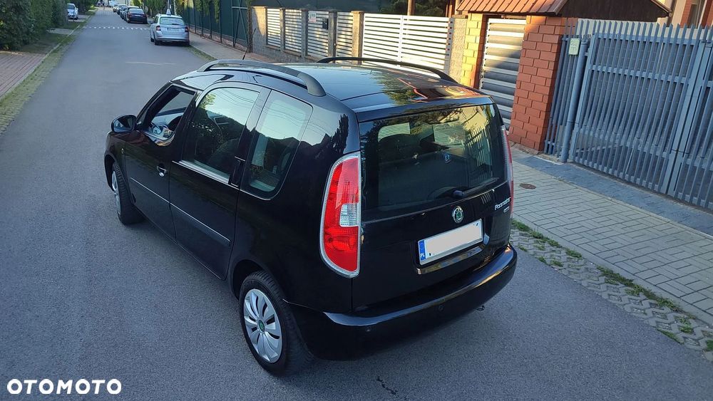 Skoda Roomster 1.4 16V Style PLUS EDITION - 25