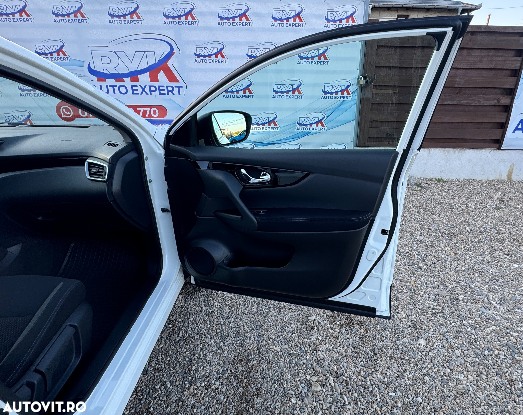 Nissan Qashqai 1.5 DCI N-CONNECTA - 14