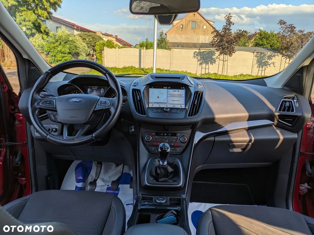 Ford Kuga 1.5 EcoBoost 2x4 Titanium - 23