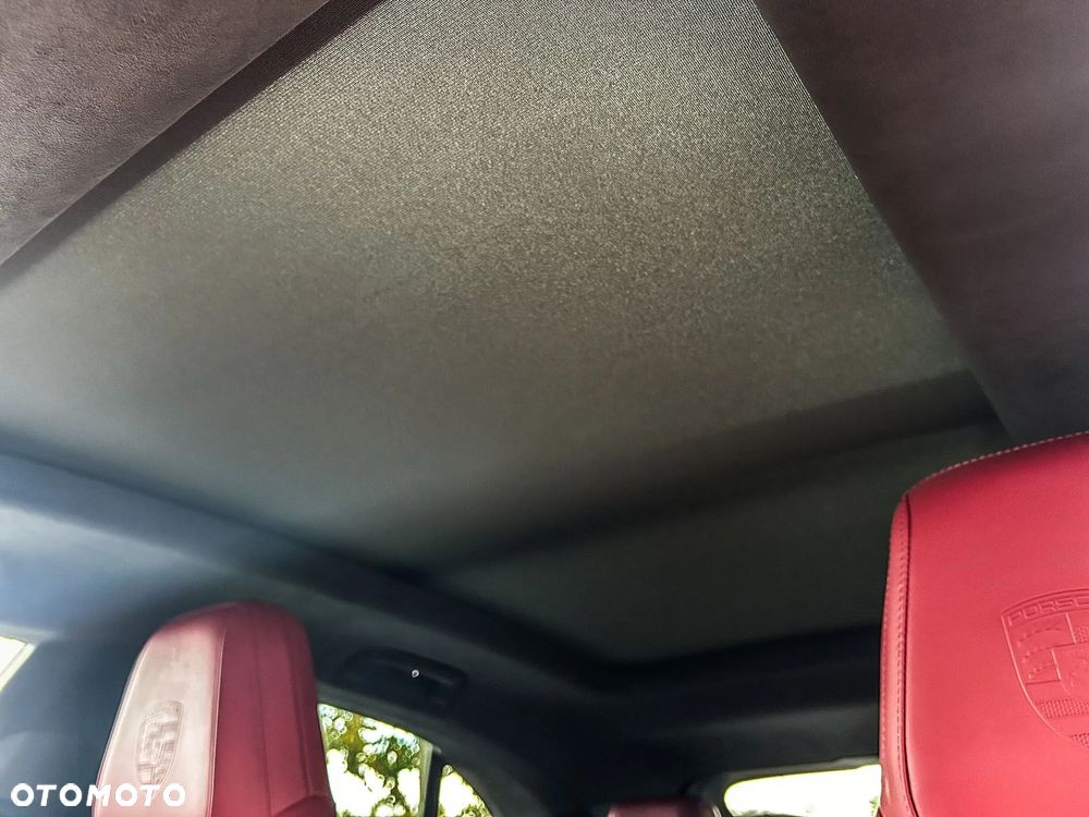 Porsche Macan Turbo 100kWh - 12