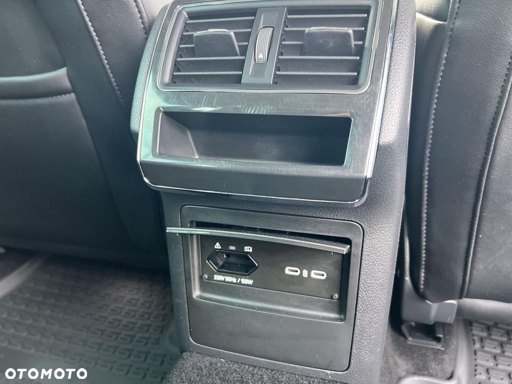 Skoda Superb 2.0 TDI SCR L&K DSG - 13
