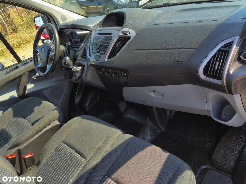 Ford TRANSIT CUSTOM - 15