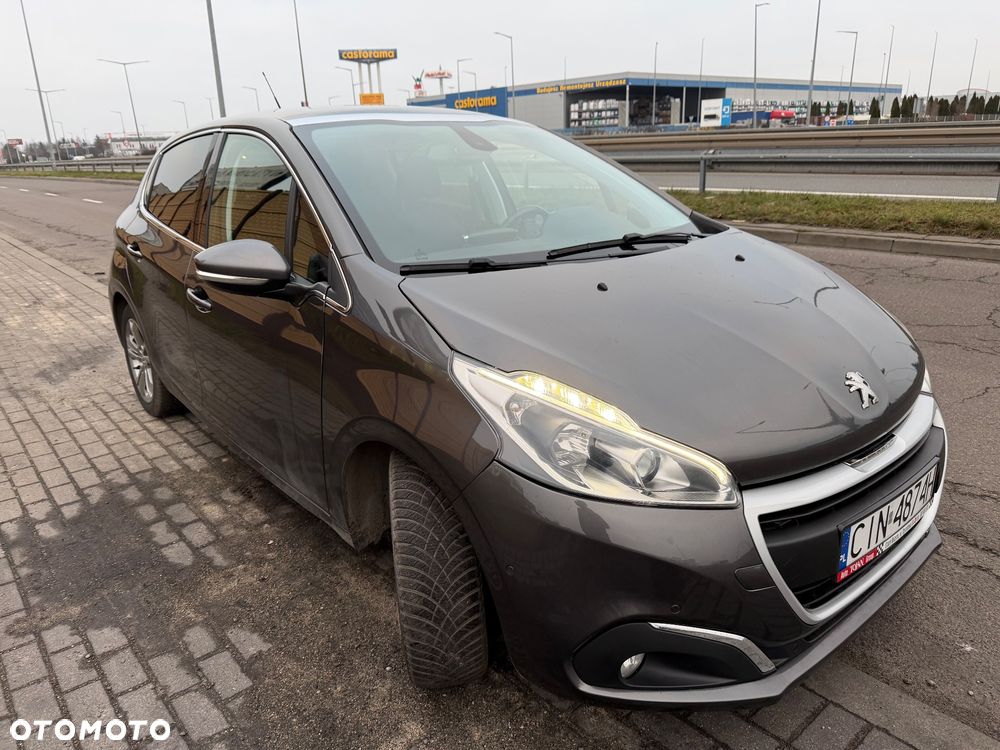 Peugeot 208 PureTech 82 Start & Stop Allure - 5