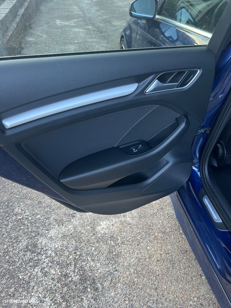 Audi A3 Sportback 1.6 TDI DPF S line Sport Pack - 16