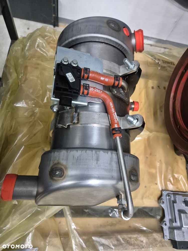 Silnik perkins 404J E22T - 9