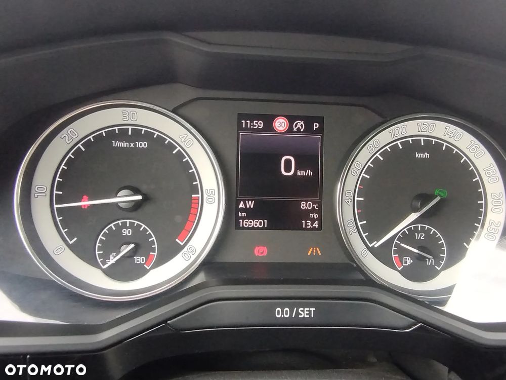 Skoda Superb 2.0 TDI DSG L&K - 7