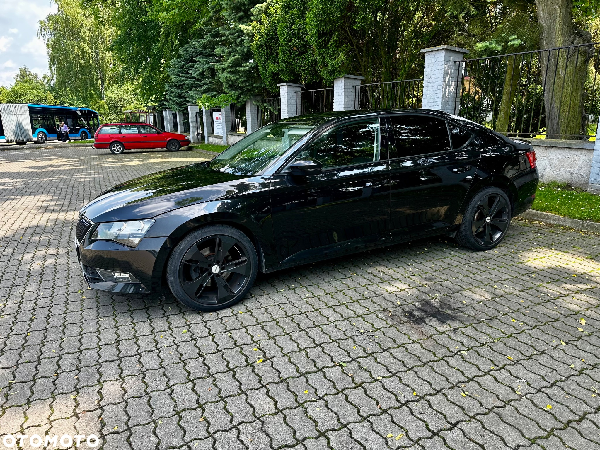 Skoda Superb 2.0 TDI Active DSG7 - 3
