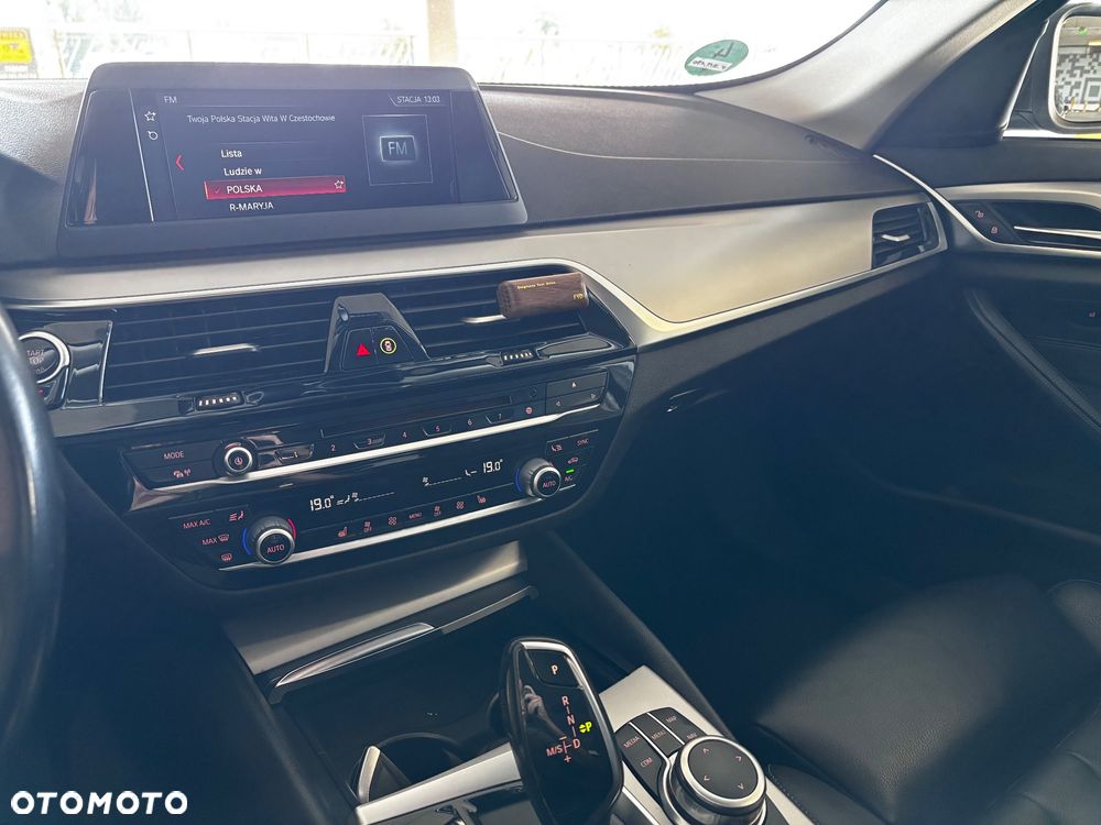 BMW Seria 5 520d Efficient Dynamics Edition - 34
