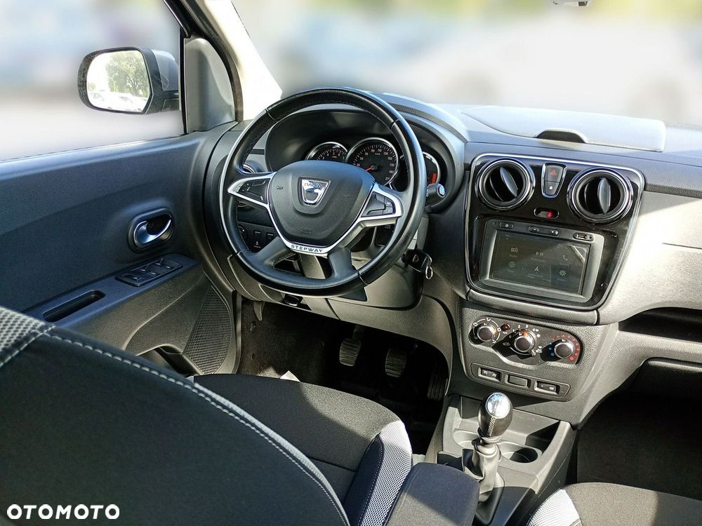 Dacia Lodgy 1.5 Blue dCi Stepway Comfort S&S - 14