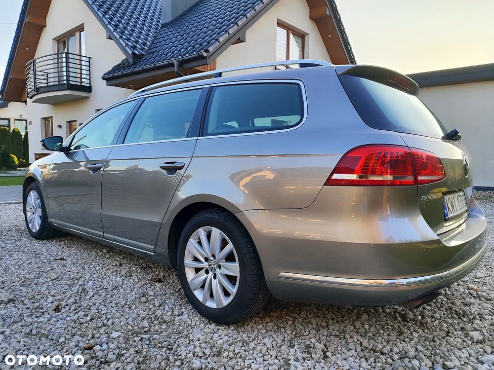 Volkswagen Passat - 8