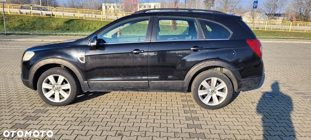Chevrolet Captiva 2.0 4WD 7 Sitzer Automatik LT Exclusive - 7