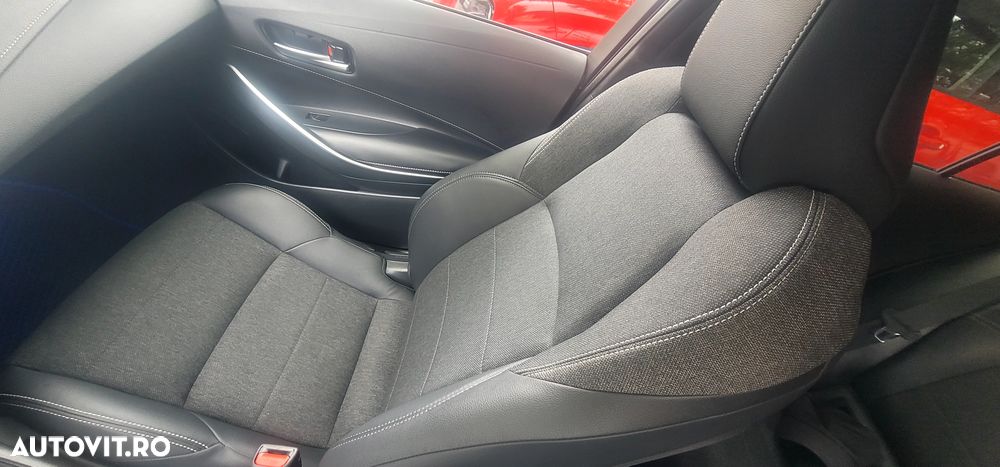 Toyota Corolla 1.8 HSD Exclusive - 9