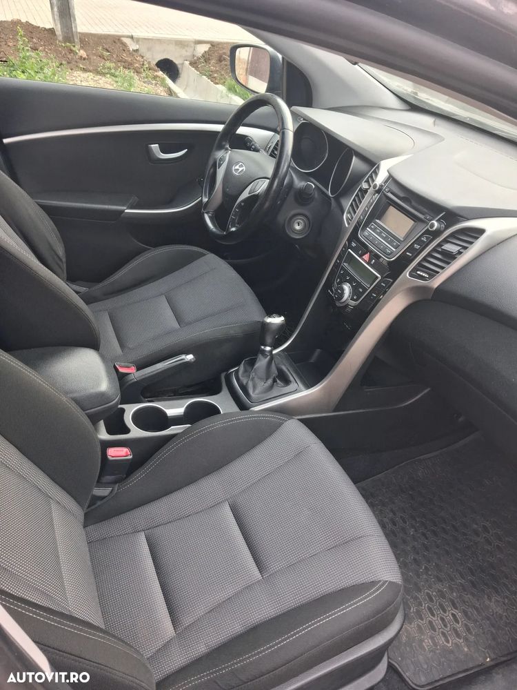 Hyundai i30 1.4 CRDi Comfort - 5