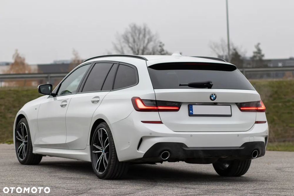 BMW Seria 3 320d xDrive M Sport Sport - 5
