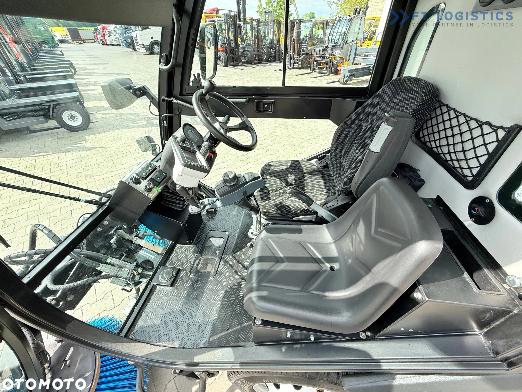 Inny Nilfisk City Ranger 3500 – Zamiatarka Komunalna Przegubowa | Rok 2017 | Tylko 442 mth | Diesel | 4x4 - 17