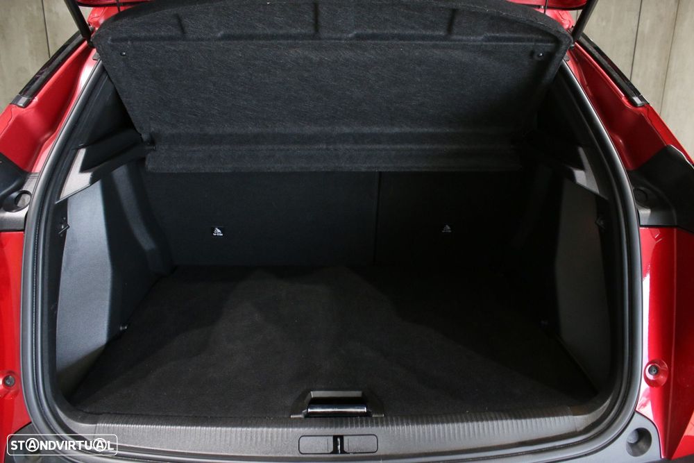 Peugeot e-2008 50 kWh Allure - 17