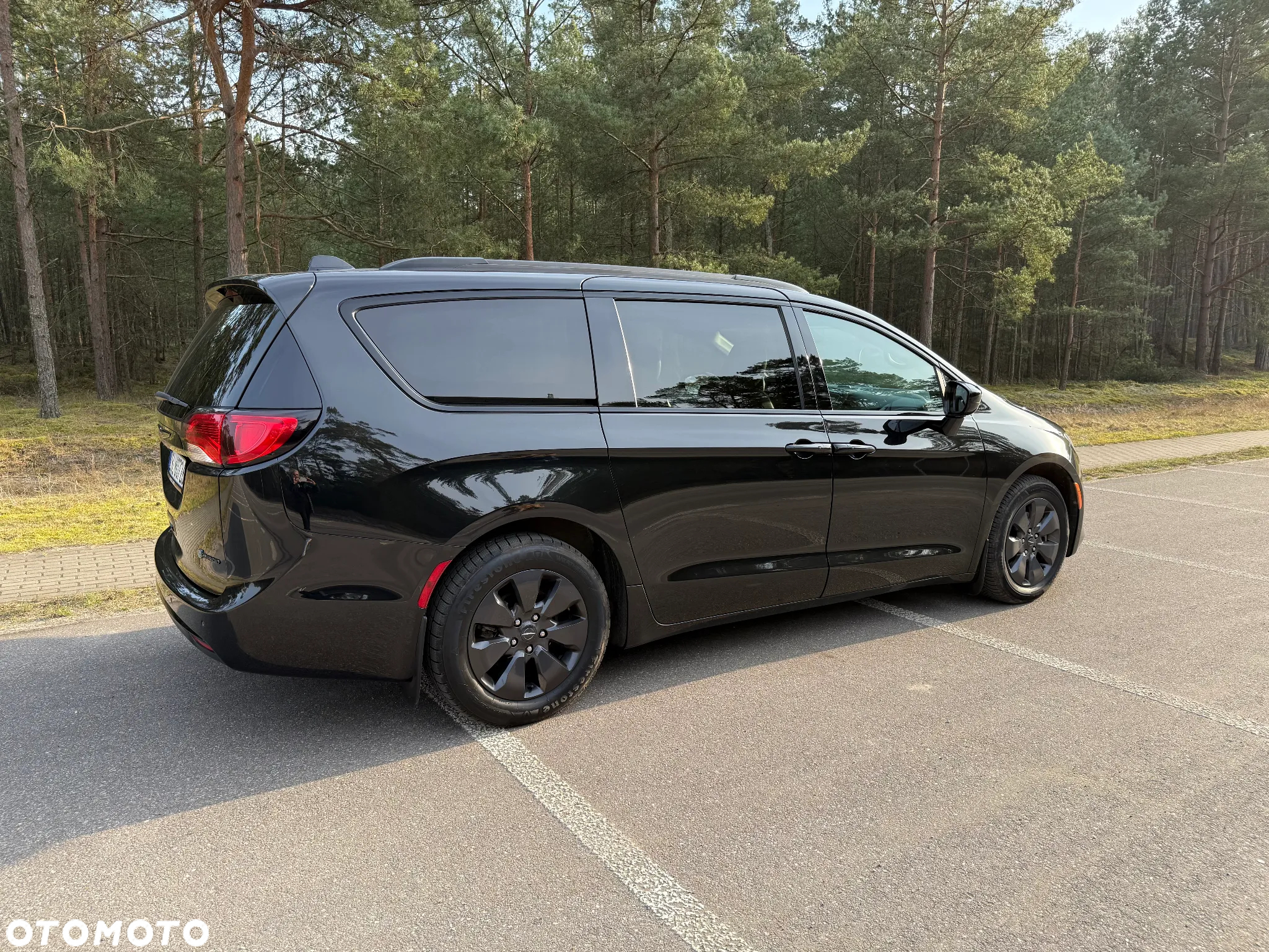 Chrysler Pacifica - 5