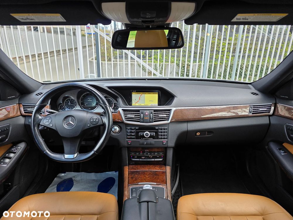 Mercedes-Benz Klasa E 350 4Matic Avantgarde Sport Edition AMG - 11