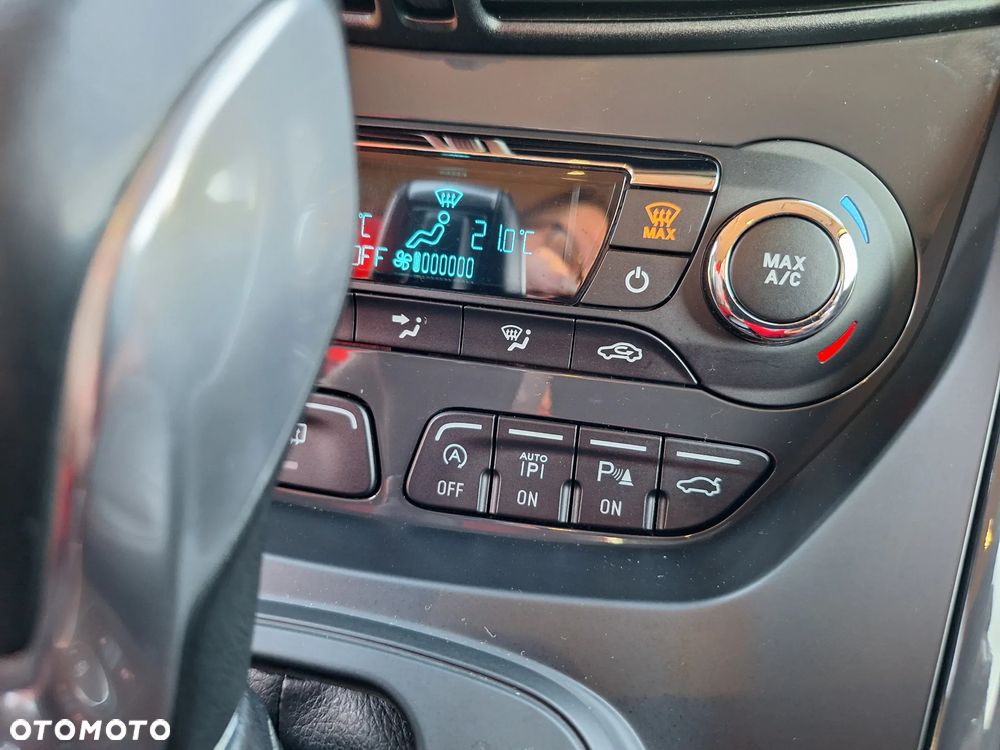 Ford Kuga 2.0 TDCi 4x4 Titanium - 30