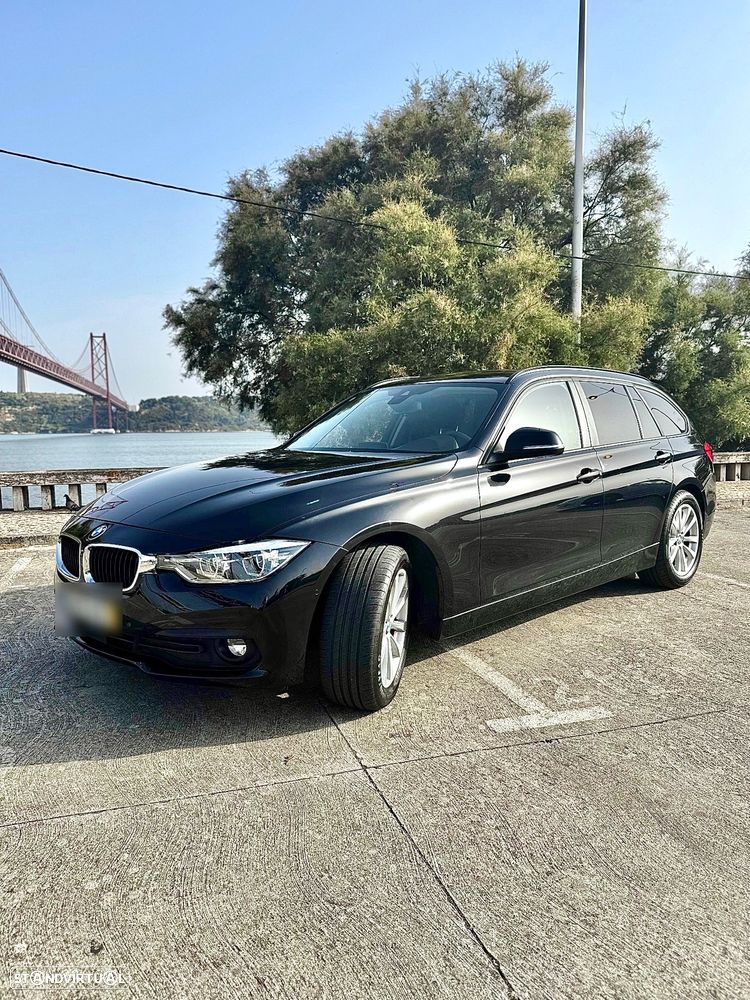 BMW 320 d Touring xDrive Advantage Auto - 4