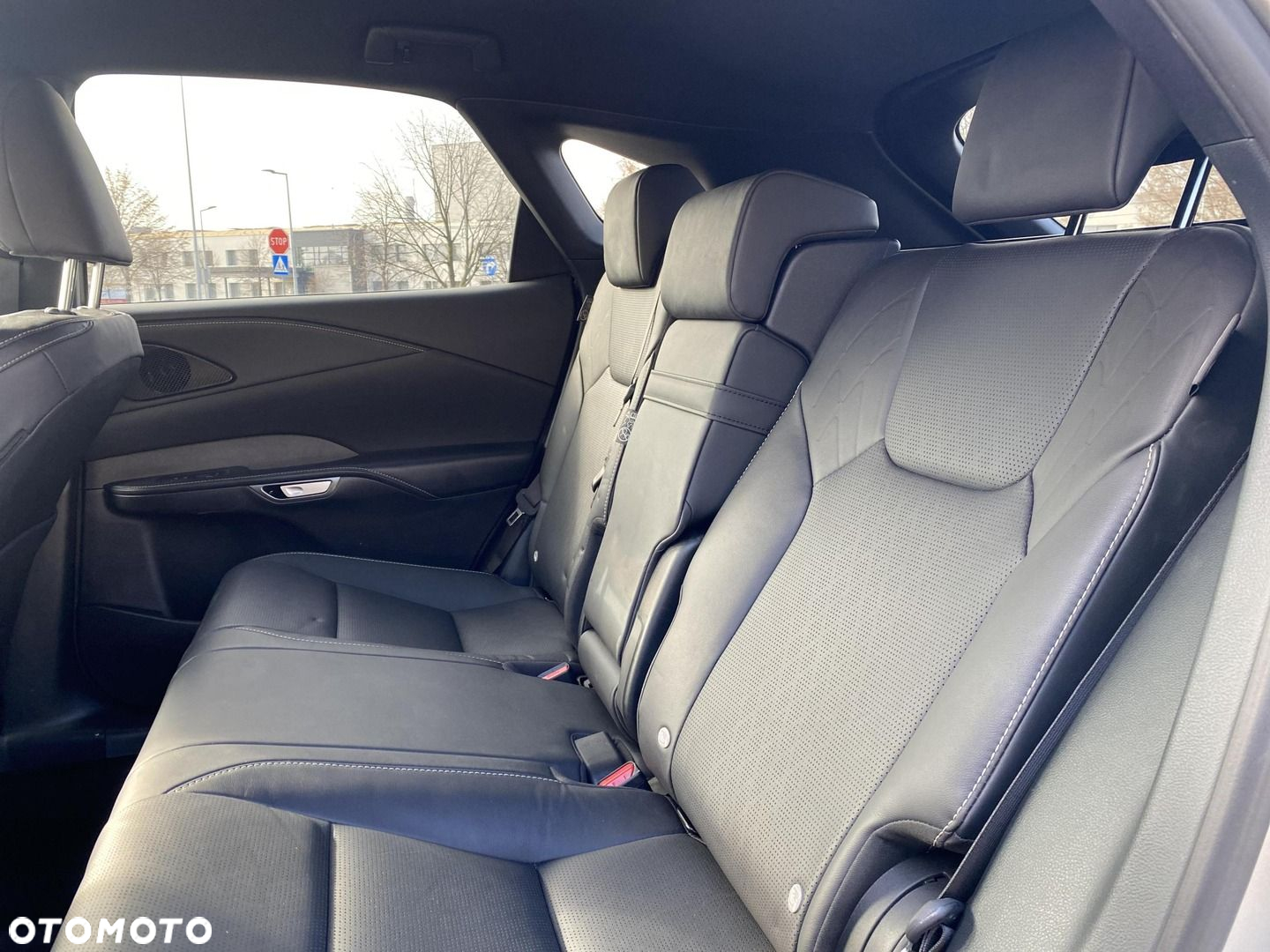 Lexus RX 350h Prestige - 16