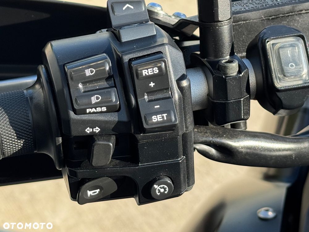 Yamaha Super Tenere - 15