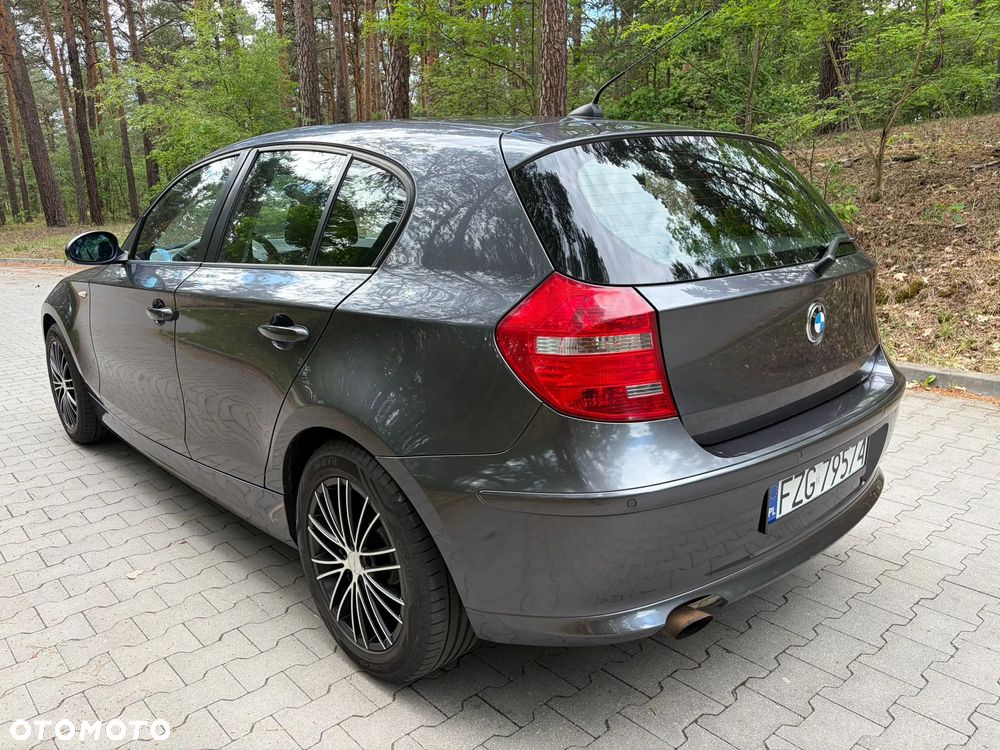 BMW Seria 1 116i - 4