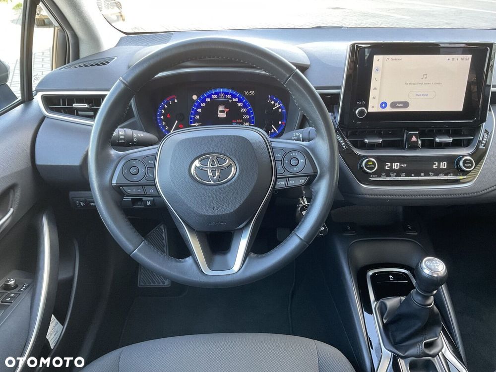Toyota Corolla - 12