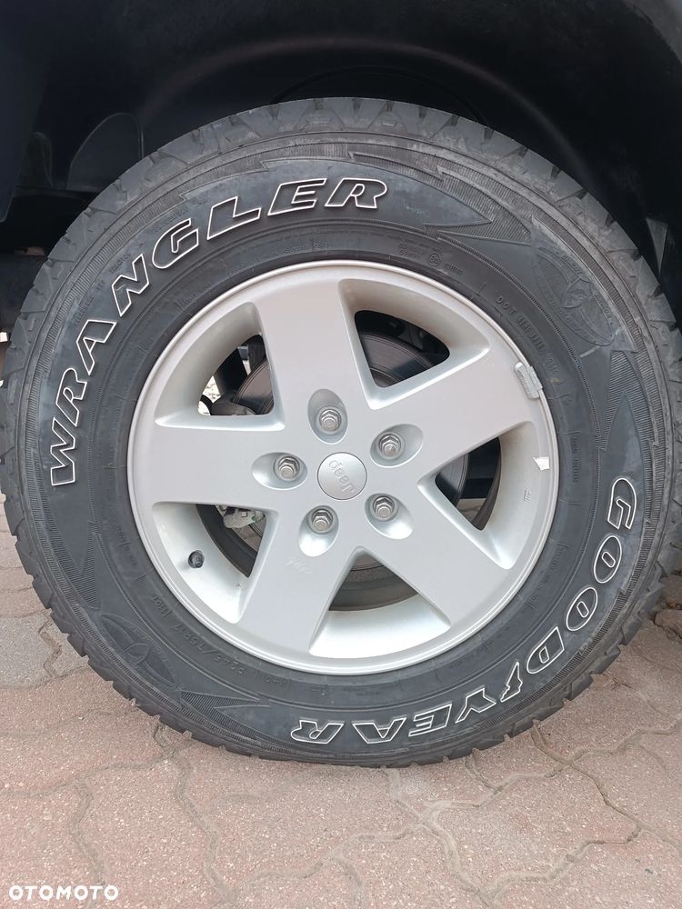 Jeep Wrangler - 15