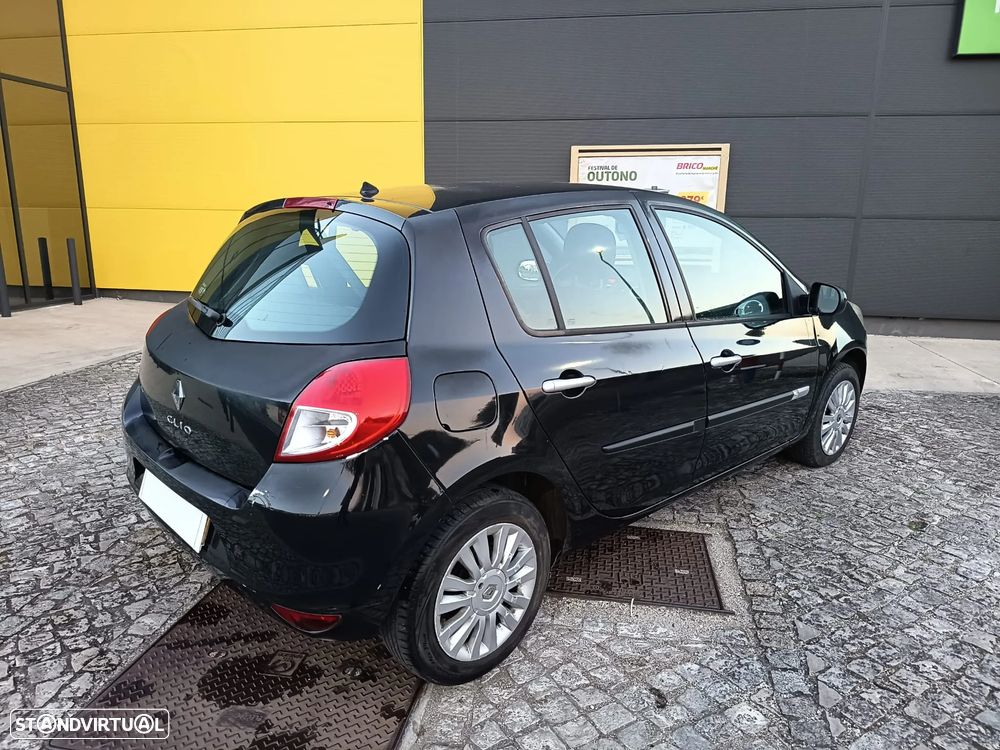 Renault Clio 1.2 16V Dynamique S - 5