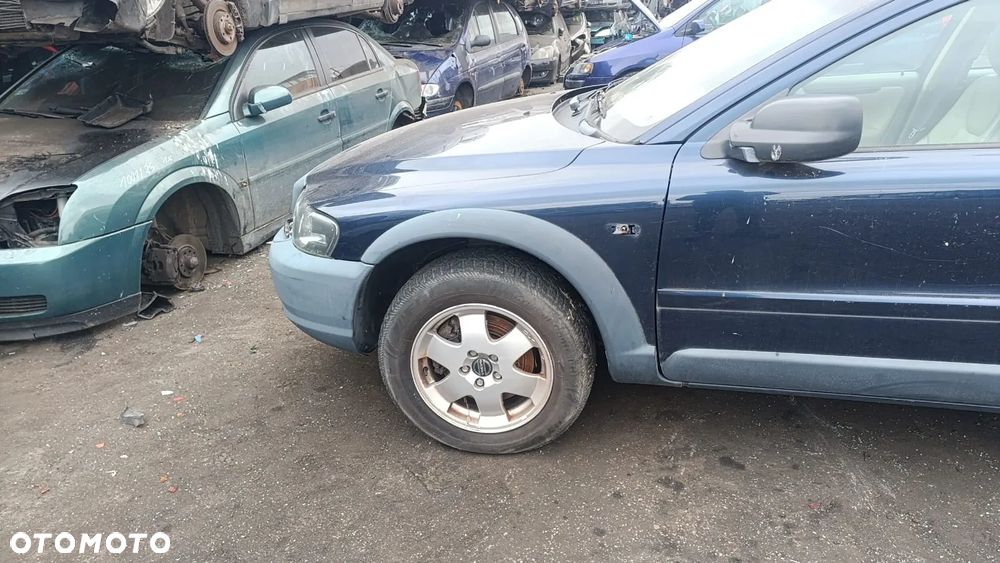 35514 Volvo XC70 I cross country 4x4 2.5 turbo 209 km na części lakier 417-26 - 16