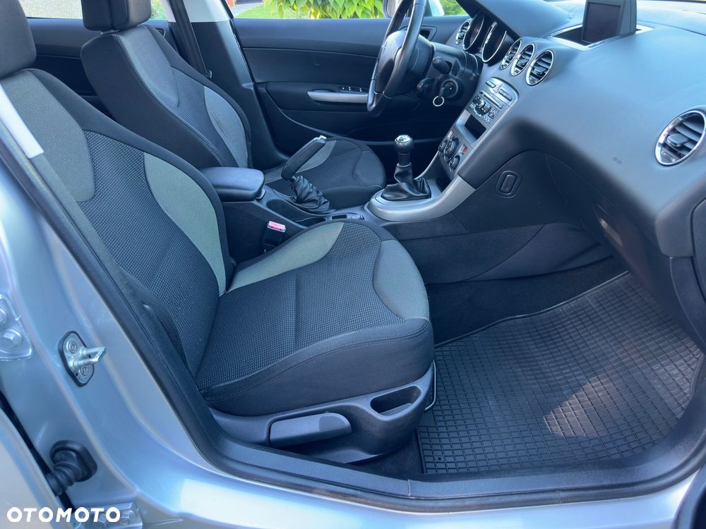 Peugeot 308 120 VTi Style - 9