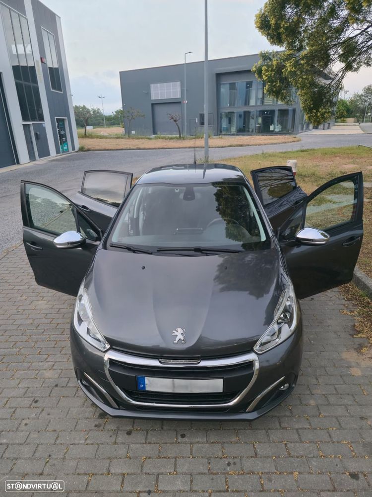 Peugeot 208 1.2 PureTech Style - 2