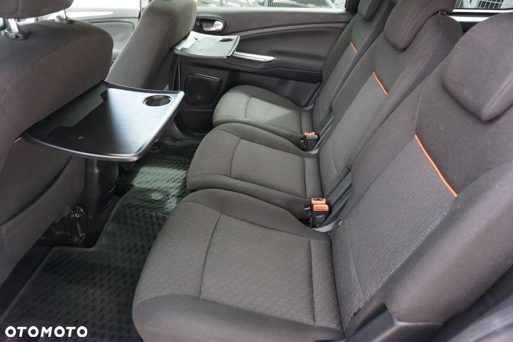 Ford Galaxy 2.0 TDCi Ambiente - 10