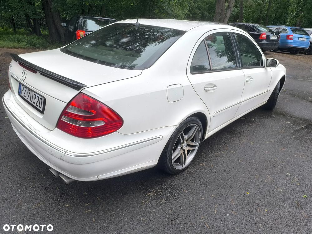 Mercedes-Benz Klasa E - 7