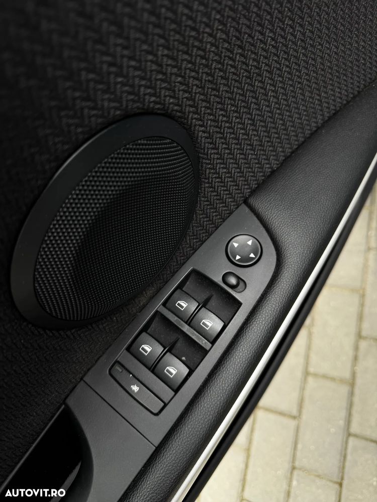 BMW Seria 3 320d DPF Aut. M Sport Edition - 14